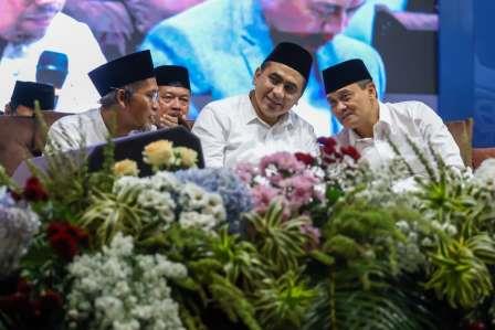 Ribuan Warga Hadiri Jateng Bersholawat, Ahmad Luthfi Doakan Warganya Makmur dan Tenteram