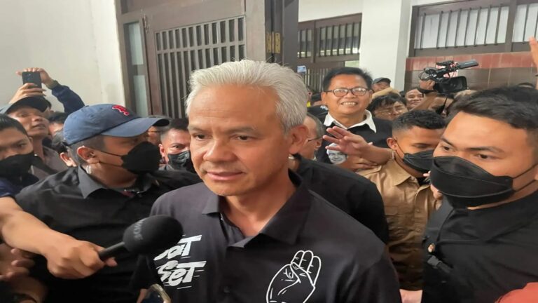 Ganjar Buka Komunikasi Kubu AMIN, Dorong DPR Gunakan Hak Angket