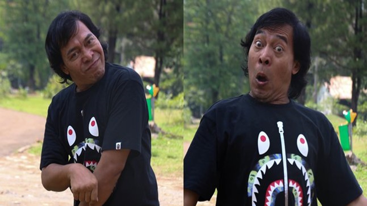 Komeng bergaya dengan ciri khasnya lawakannya.