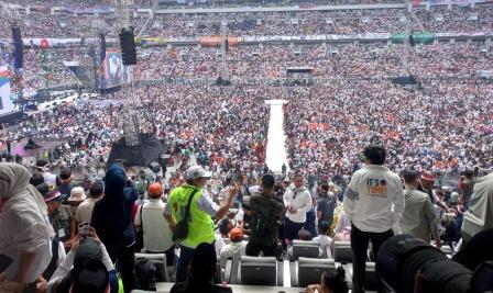 JIS Dibanjiri Massa Pendukung, Anies: Mereka Bukan Massa Bayaran