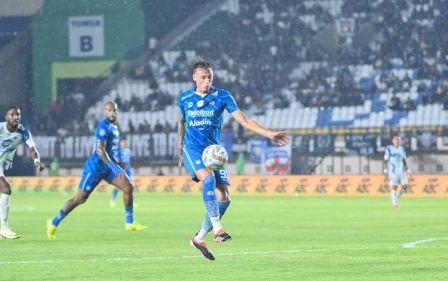 PSIS Dihajar Persib Tiga Gol Tanpa Balas