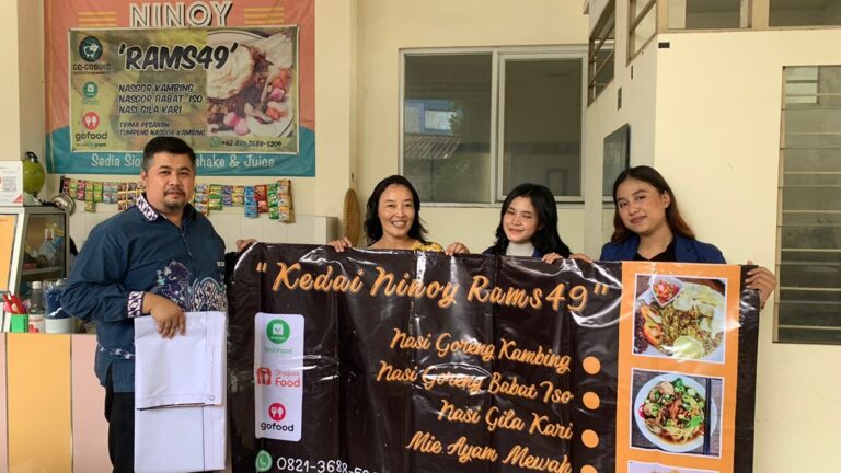 Tim PkM USM Beri Pelatihan Pemanfaatan Instagram sebagai Media Promosi