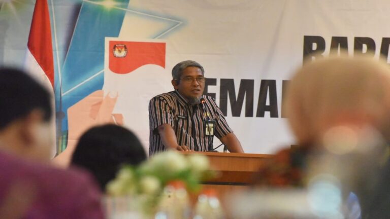 Antisipasi Musim Hujan, Sekda Sumarno Minta Penyelenggara Pemilu Amankan Logistik dan Jaga Kesehatan