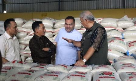 Sejumlah Daerah Mulai Panen, Bulog Perkirakan Harga Beras Segera Turun