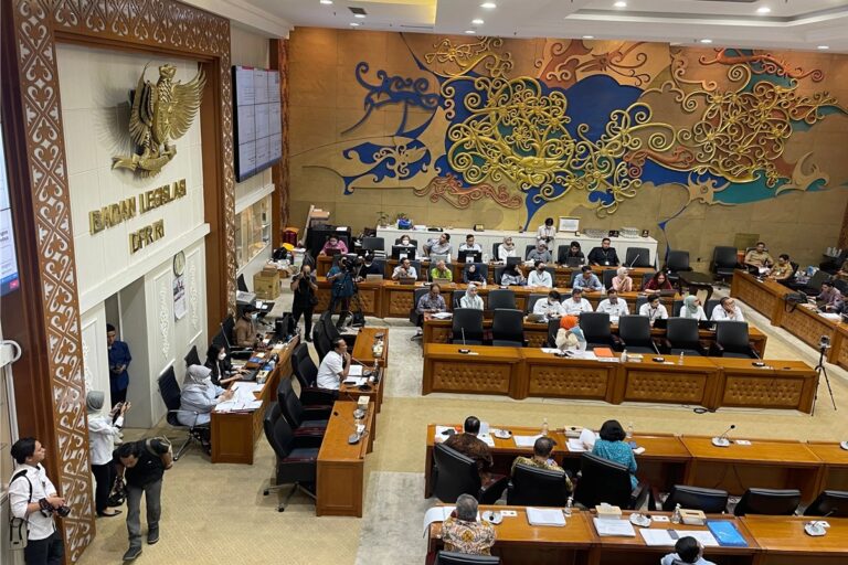 DPR RI Putuskan Gubernur DKJ Hanya Dipilih Satu Putaran