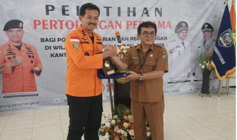50 Relawan Digembleng Basarnas Teknik Pertolongan Pertama