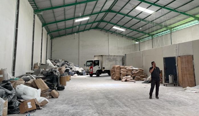 Jutaan Pil Koplo Siap Edar Ditemukan Petugas Gabungan pada Penggebrekan Gudang Pabrik di Semarang