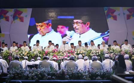 Ribuan Orang Ikuti ”Jateng Bersholawat”, Nana : Ikhtiar Ketuk Pintu Langit, Mohon Ampunan