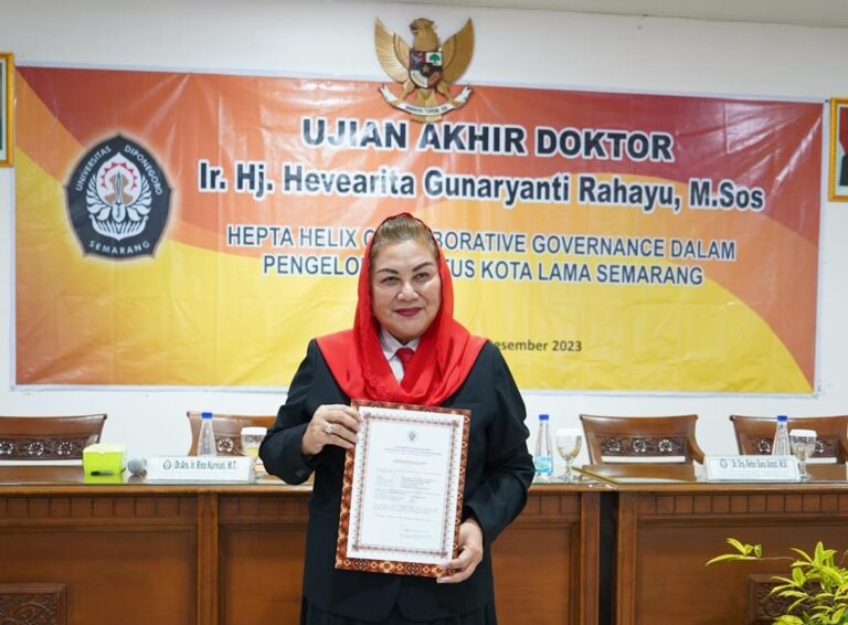 Lulus Doktoral Predikat Summa Cumlaude, Mbak Ita Jalani Prosesi Wisuda ke-174 Universitas Diponegoro