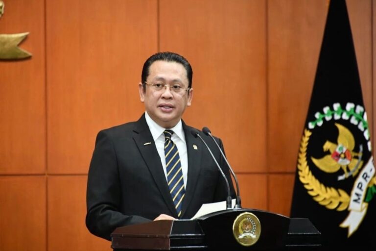 Ketua MPR RI Minta Kementan Investigasi Kebenaran Distributor Pupuk Persulit Petani