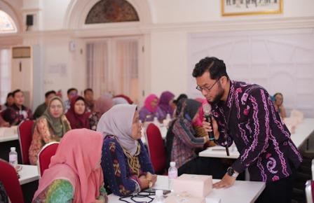 OJK Jateng Tingkatkan Literasi Keuangan Para Guru SD dan SMP Se-Kota Semarang