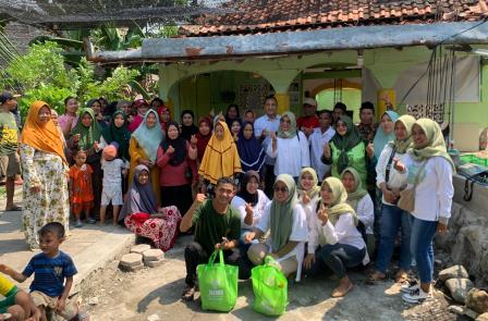 Salurkan Bantuan Pangan, Arnaz: Kami Sampaikan Amanah