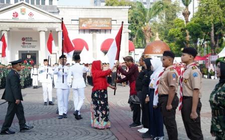 Wali Kota Semarang, Hevearita Gunaryanti Rahayu bersama jajaran Forum Koordinasi Pimpinan Daerah (Forkopimda) menghadiri kegiatan upacara Peringatan Hari Lahir Pancasila di halaman Balai Kota Semarang, Sabtu (1/6/2024).