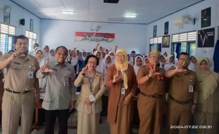 Balai Bahasa Provinsi Jawa Tengah Ajak Siswa SMP di Pemalang Menulis Geguritan