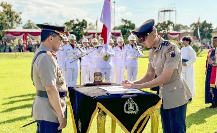 Lantik Bintara Remaja, Kapolda Jateng: Jaga Nama Baik Kehormatan Diri Keluarga dan Polri