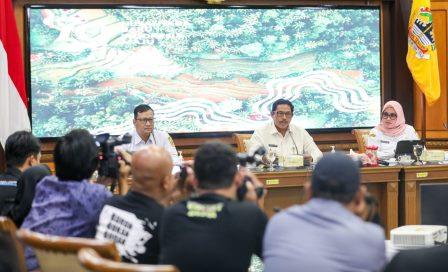 Kasus Dugaan Piagam Palsu PPDB, Pj Gubernur Jateng Anulir Poin Siswa