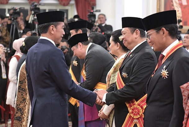 Ketua MPR RI Bamsoet Terima Tanda Kehormatan Bintang Mahaputera Adipradana