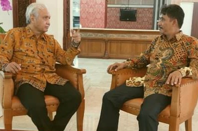 Penulis Antologi Esai Tata Ruang Ditunggu Sampai 15 Agustus 2024