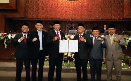 Pemprov – DPRD Jateng Sepakati KUA dan PPAS APBD 2025, Pendapatan Daerah Diproyeksikan Capai Rp 23,55 Triliun