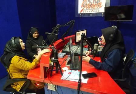 Talkshow Radio USM Jaya, Dr Tri: Perempuan Harus Paham Hak Istri