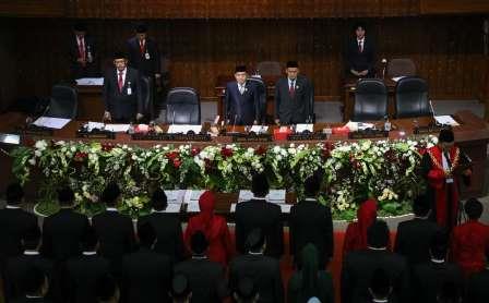 120 Anggota Legislatif Dilantik, Nana Sudjana: Harap Anggota DPRD Jateng Jaga Amanah Rakyat