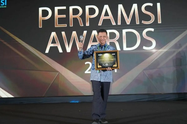Perumda Air Minum Batang Borong Tiga Penghargaan Perpamsi 2024