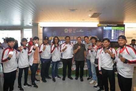 Nana Sudjana Sambut Kedatangan Atlet Jateng, Bawa Pulang 260 Medali