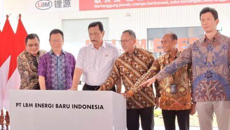 Menko Marves Resmikan Pabrik Katoda LFP di Kendal
