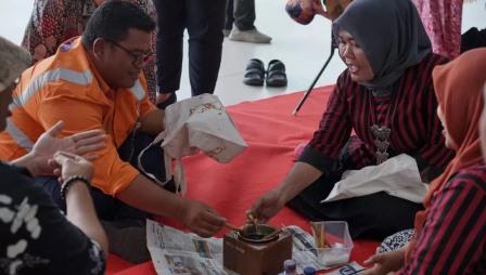 Peringati Hari Batik Nasional, KAI Daop 4 Semarang Hadirkan Bazar hingga Demonstrasi Membatik