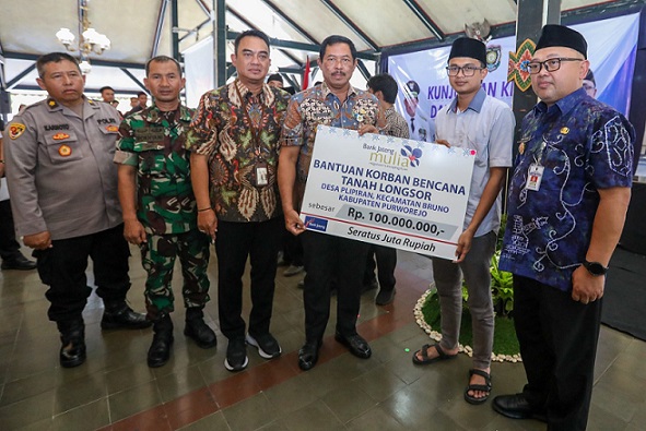 Bantu Keluarga Korban Longsor di Purworejo, Nana Minta Masyarakat Terus Waspada