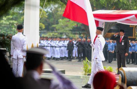 Peringati Hari Pahlawan, Nana Sudjana: Jangan Pernah Lelah Berbuat Baik, Teladani dan Warisi Nilai Kepahlawanan