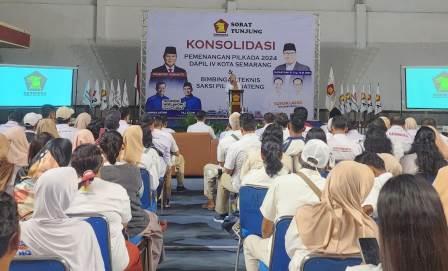 Konsolidasi Pilkada 2024 Dapil V Kota Semarang dan Bimtek Saksi Pilgub Jateng di Wisma Pemda Jateng, Papandayan, Kota Semarang, Senin (19/11/2024) malam.