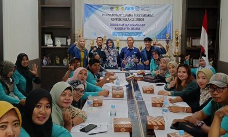 Tim PkM USM Beri Pendampingan ke Anggota UMKM Mranggen