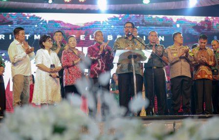 Perayaan Natal Lancar, Nana Sudjana Minta Masyarakat Jateng Terus Jaga Harmoni dalam Keberagaman