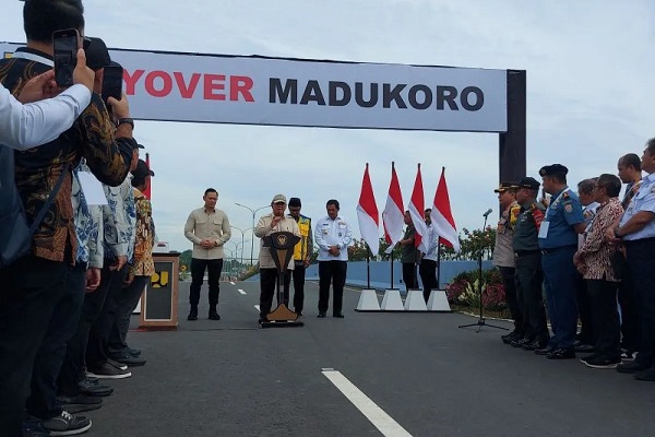 Presiden Prabowo Resmikan Jalan Layang Madukoro, Tingkatkan Ekonomi Jateng