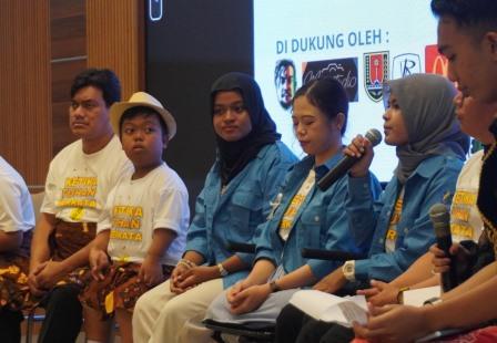 Mahasiswa Ilkom USM Bantu Sosialisasi Film ”Ketika Tuhan Berkata”