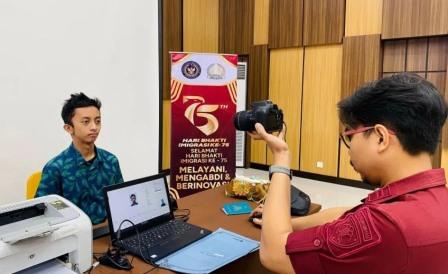 Imigrasi Semarang Layani 300 Pemohon Paspor Simpatik