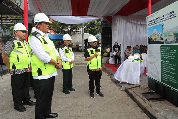 Kapasitas Masjid At-Taqwa Ditingkatkan Jadi 1.005 Jemaah, Nana Sudjana Berharap Ketaqwaan ASN dan Masyarakat Makin Bertambah