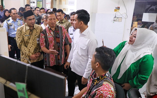 Wagub Taj Yasin Dorong Masyarakat Manfaatkan Cek Kesehatan Gratis