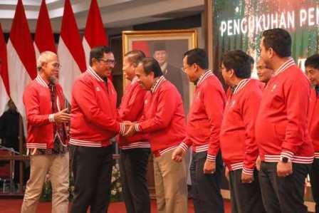 Nana Sudjana Dikukuhkan sebagai Dewan Penasihat PB Asosiasi Tenis Profesor Indonesia