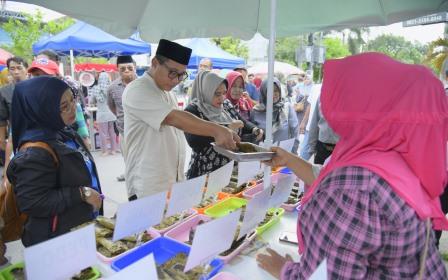 Bazar Ramadan Hidupkan Ekonomi Warga Semarang