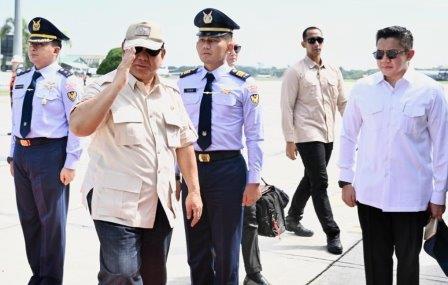 Prabowo Kunker ke Majalengka, Panen Raya Bersama Petani di 14 Provinsi