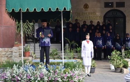 Upacara Hardiknas 2025, Dr Supari : Unggulnya USM untuk Kesejahteraan Masyarakat