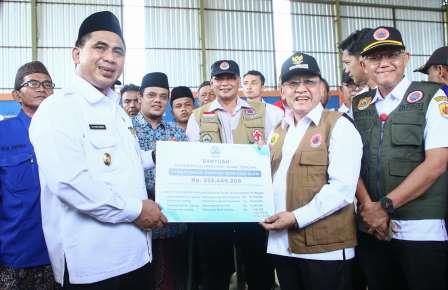 Tinjau Banjir Grobogan, Taj Yasin Salurkan Bantuan Senilai Rp 253 Juta