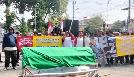 Koalisi Gerakan Anti Korupsi Unjuk Rasa di Balai Kota, Wali Kota Semarang Diminta Beri Sanksi Oknum ASN ”Korupsi”