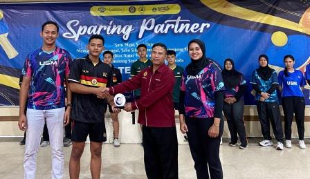 Tim Tenis Meja USM Tanding Persahabatan dengan UPGRIS