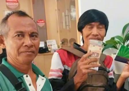 Rencana Anggaran Bulanan Terverifikasi, Syaroni Didampingi Pihak Kelurahan Bisa Langsung Cairkan Bantuan RT Rp 25 Juta