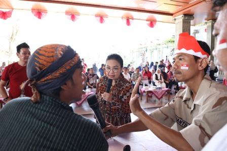 Lihat Wartawan ‘Forwakot’ Adu Kecerdasan, Agustina: Momen Menghangatkan dan Keakraban antara Pemkot Semarang dan Peliput Berita