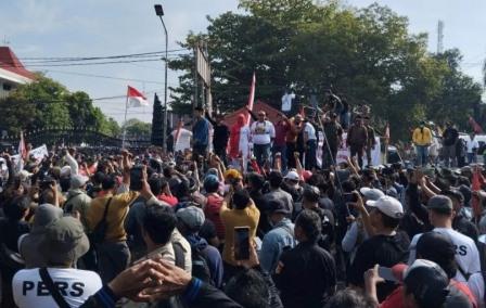 Polda Jateng Bebaskan 45 Peserta Aksi Unjuk Rasa di Semarang