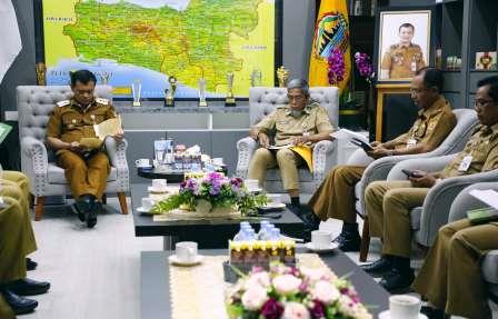 Gubernur Ahmad Luthfi Minta Potensi dan Capai Pembangunan Daerah Dipamerkan pada Peringatan Hari Jadi ke-80 Jateng